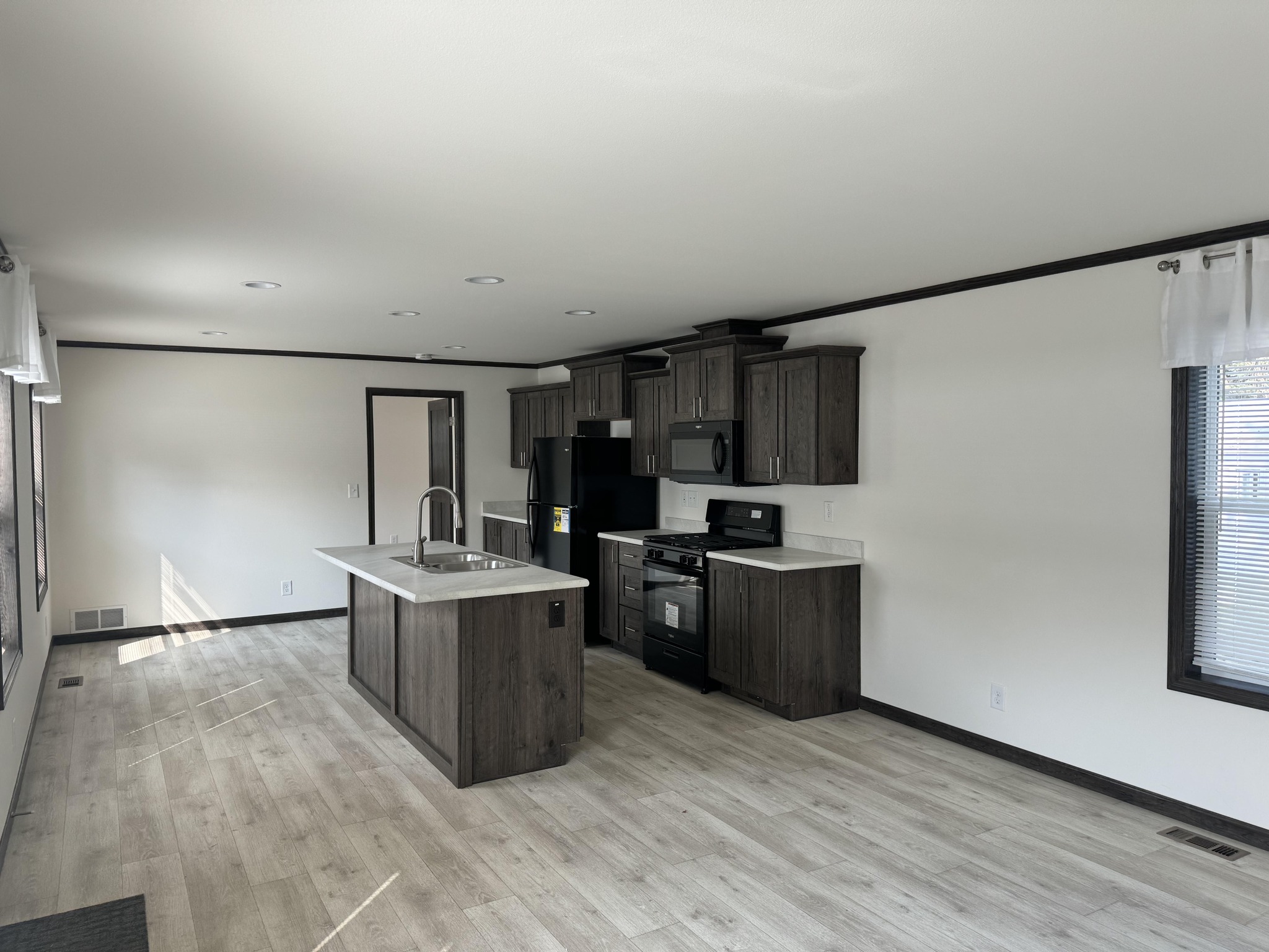 Interior Kitchen 2
